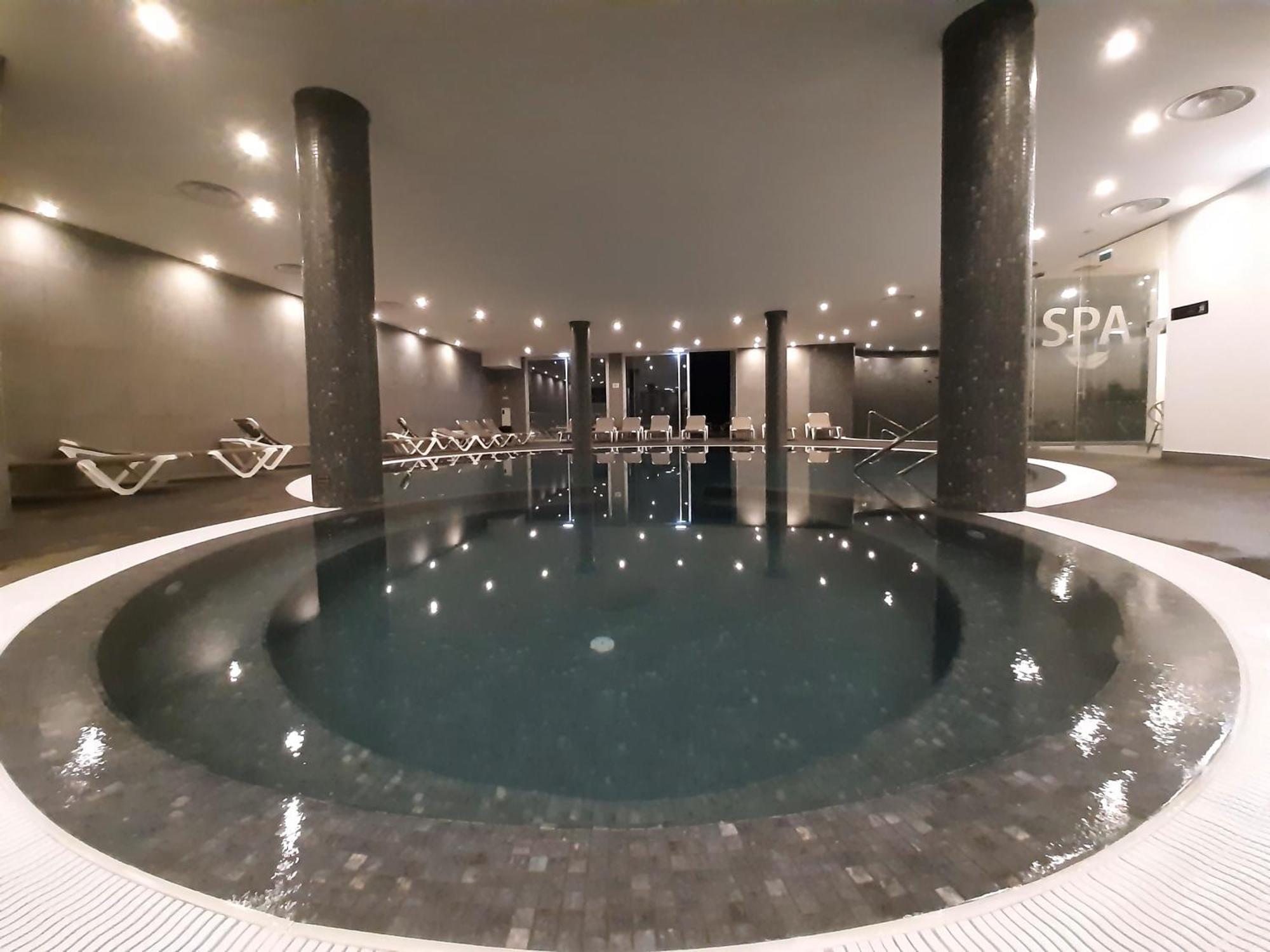 Hotel Royal Orchid Канису Экстерьер фото
